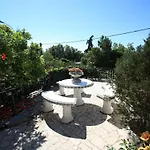 Apartment Mandica Selce