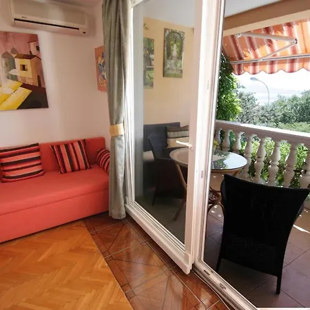 Apartment Mandica