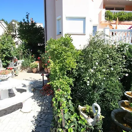 Apartment Mandica